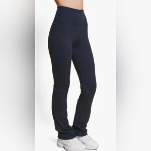 Buttery soft ultra high rise boot cut leggings dark gray Love Tree NWT Sz S